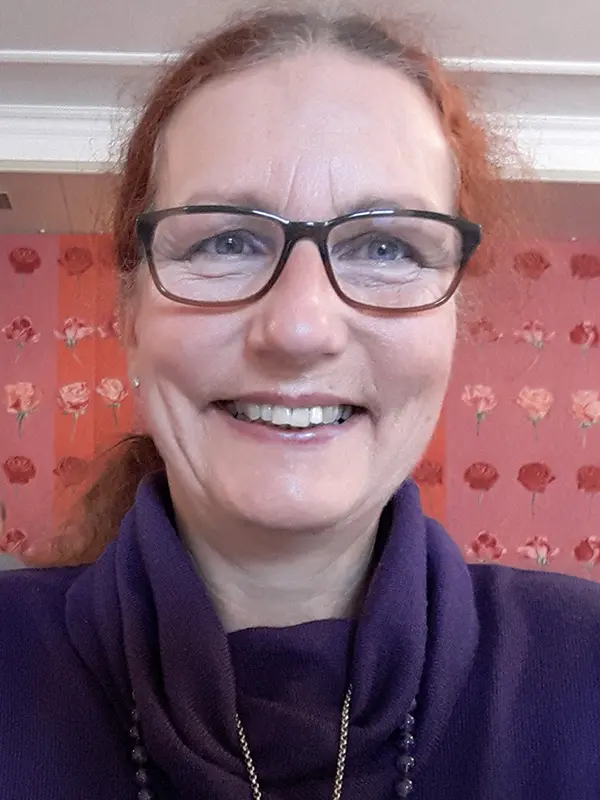 Nicole und ihr Hund Mia